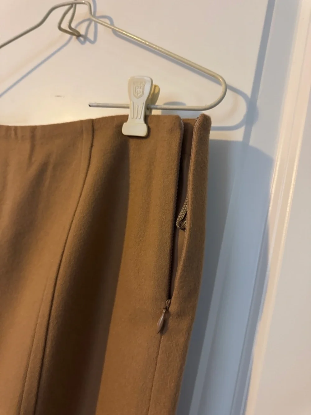 Calvin Klein Wool Cashmere pencil slim Skirt Camel Brown mini Size 8 NWT Vintage